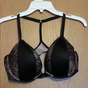 Victoria Secret very sexy plunge front clasp 38C
